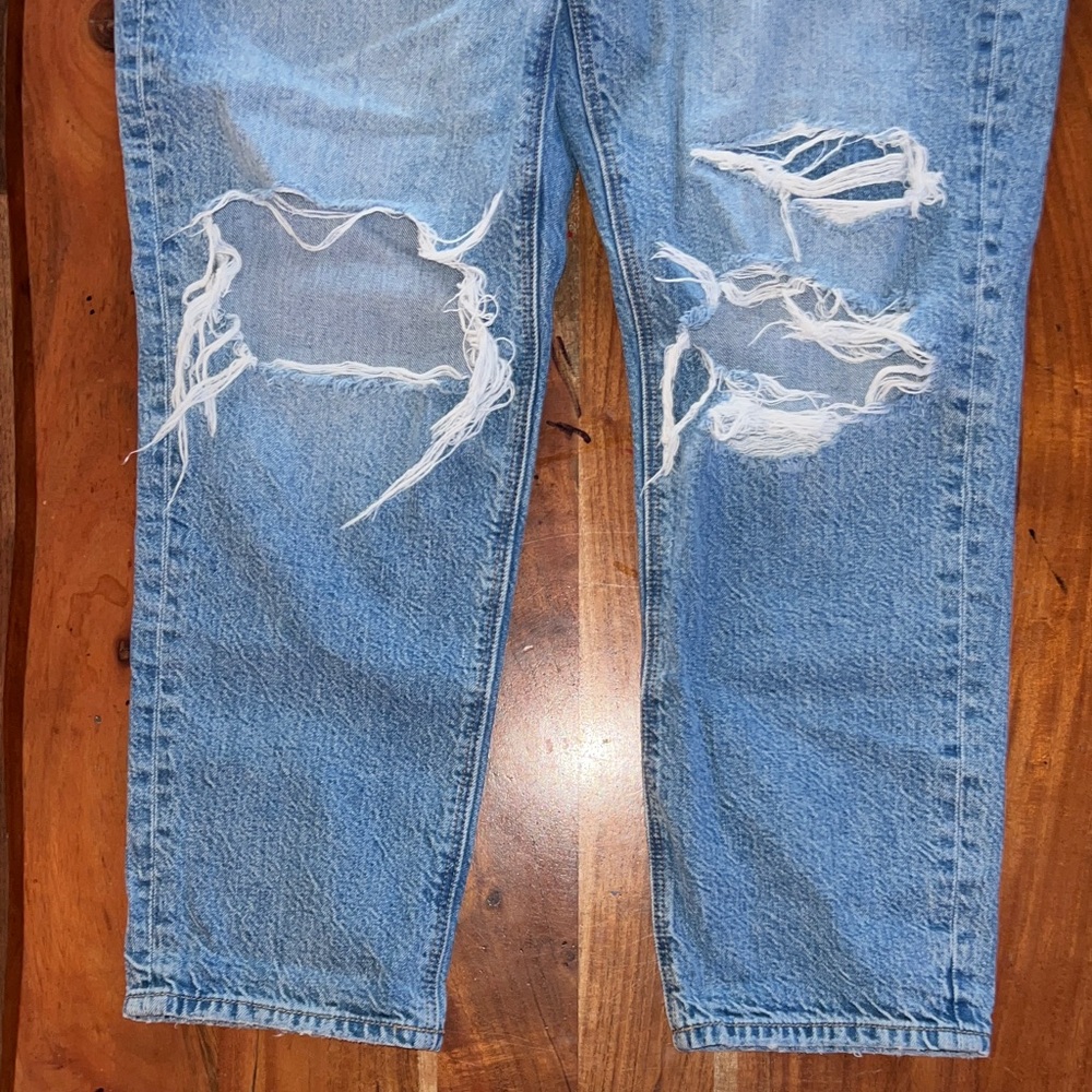 American Eagle Outfitters Light Blue Distressed Boyfriend Jeans - Picture 2 of 7